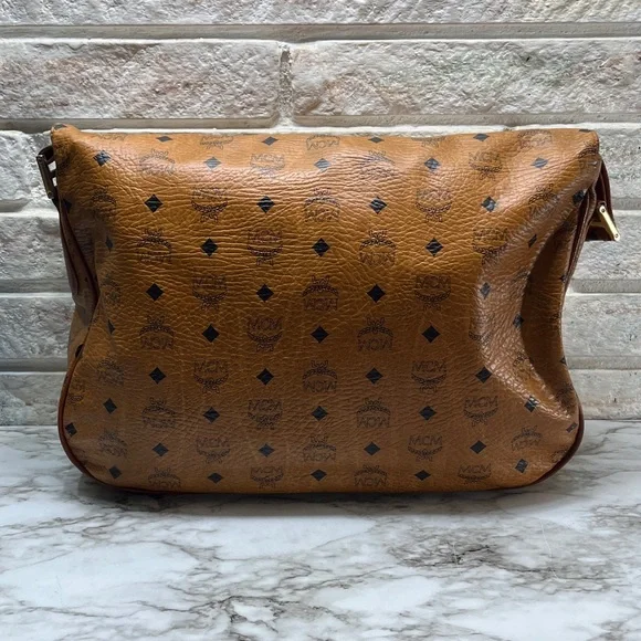 MCM LARGE Messenger/Tote crossbody bag. In EUC - Picture 3 of 13